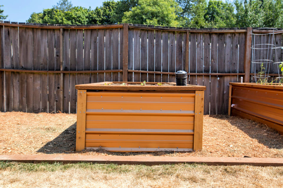 30 Free DIY Raised Garden Bed Plans (PDF Instructions)