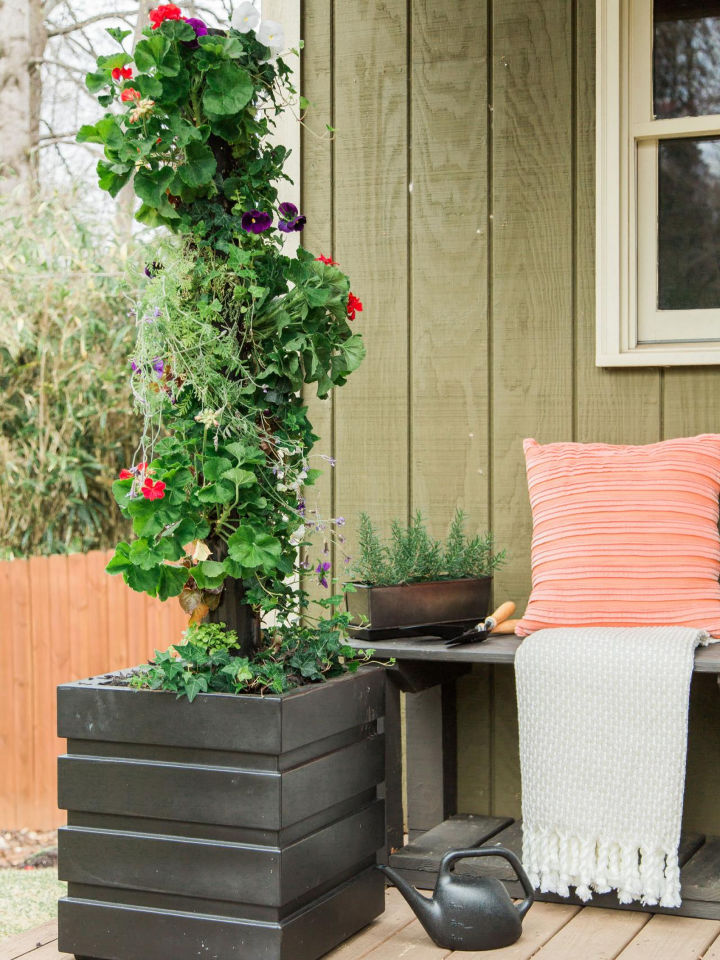 25 DIY PVC Pipe Garden Ideas - PVC Pipe Planters - Suite 101