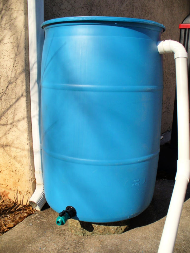 25 Cheap DIY Rain Barrel Ideas to Make and Save - Suite 101