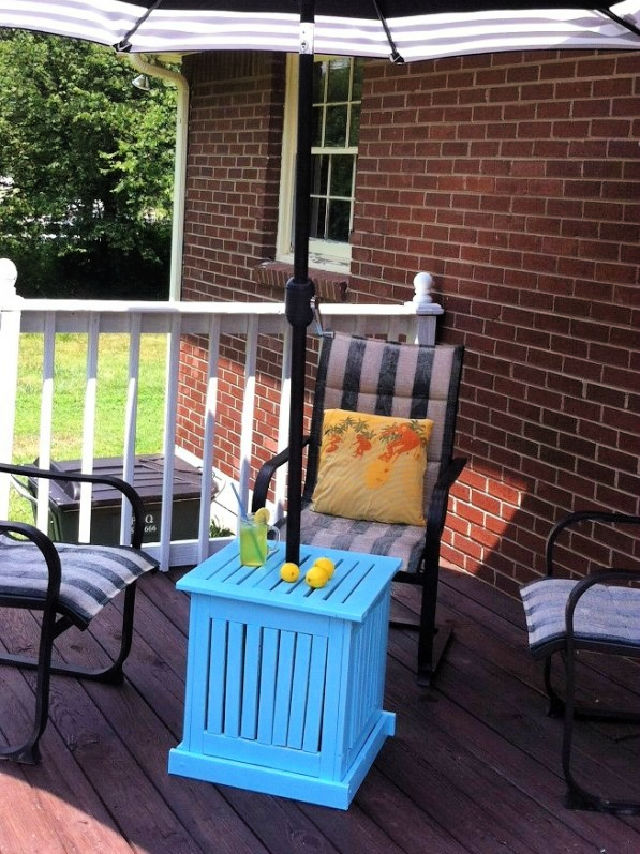 15 Easy DIY Umbrella Stand Ideas and BasePlans
