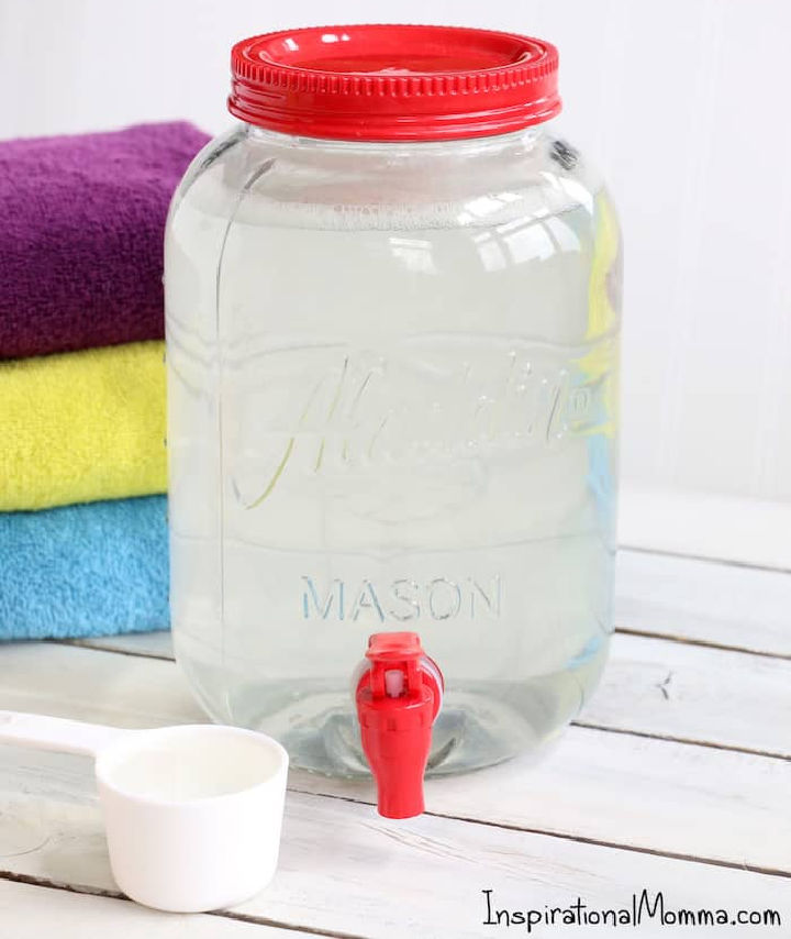 40 Homemade Laundry Detergent Recipes You Can DIY