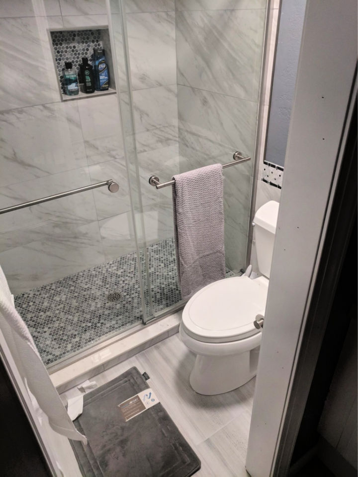 25 Cheap DIY Bathroom Remodel Ideas for Beginners