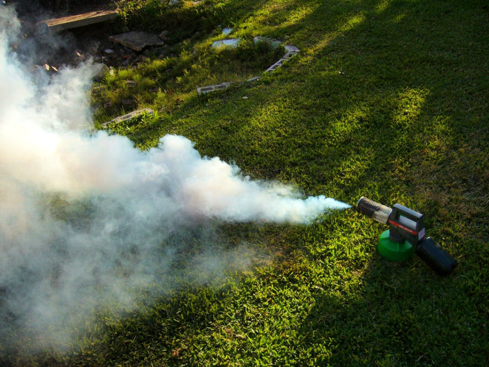 20-homemade-diy-fog-machine-ideas-suite-101