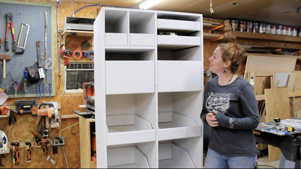 25 Free DIY Pantry Plans to Build Your Own